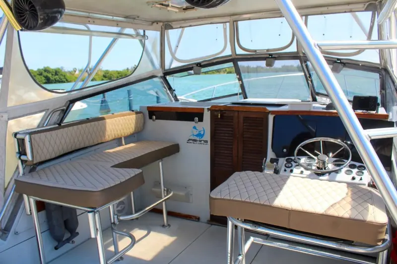 Bertram 35 ft, photo 3