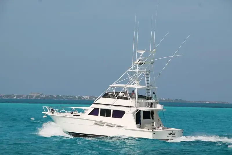 Hatteras 60, photo 12