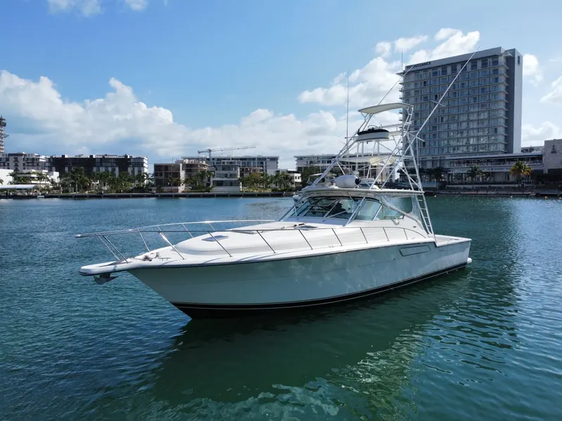Hatteras 43, photo 6