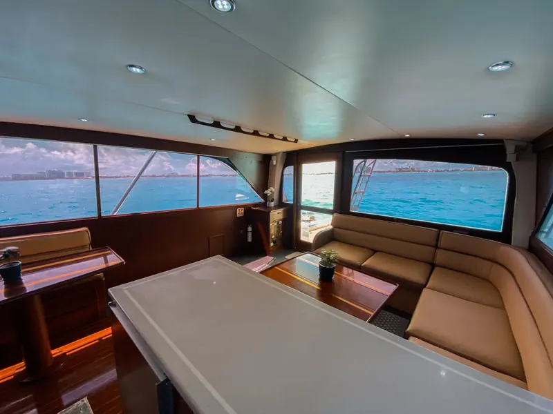 Hatteras 55 Ft, photo 10
