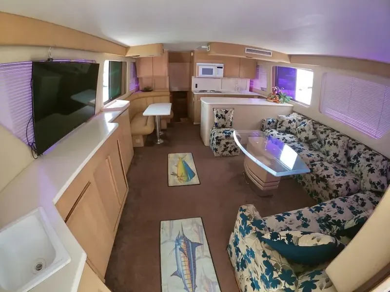 Hatteras 60, photo 9