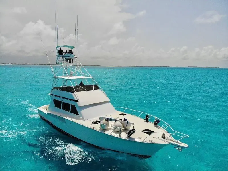 Hatteras 60, photo 1
