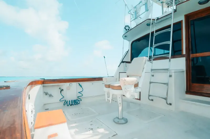 Hatteras 46, photo 10